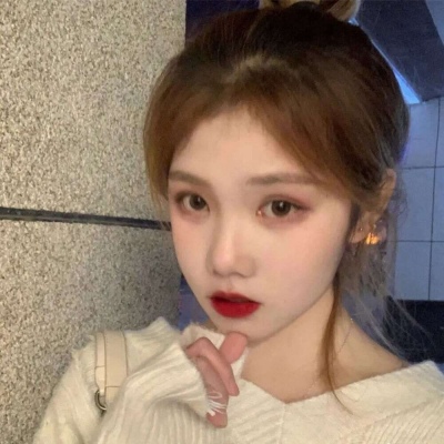 高清一眼很惊艳的女生头像图片