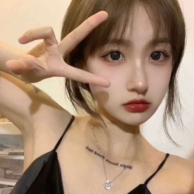 高清一眼很惊艳的女生头像图片