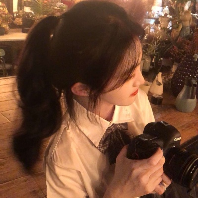 高清一眼很惊艳的女生头像图片
