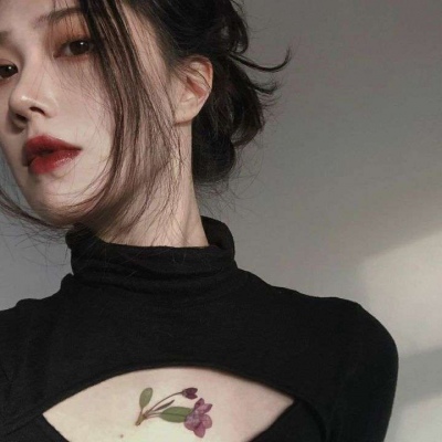 2021年女生头像最火真人图片