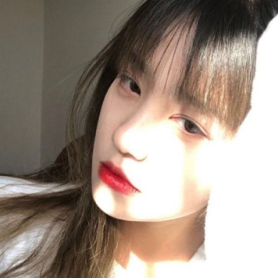 高清好看的优质精致女头脸部图片