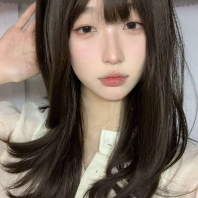 高清优质的最火真实女头图片
