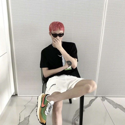 Ins handsome boy avatar