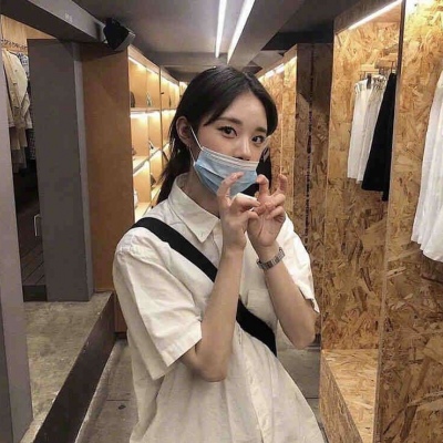 高清网图头像女生真人