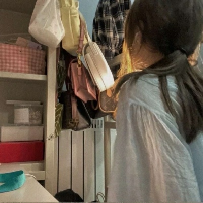 微博很火的女生头像图片