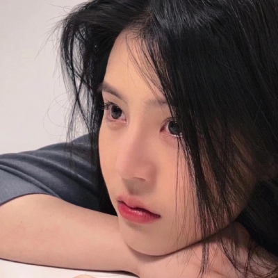 微博很火的女生头像图片