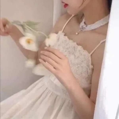 高清干净舒服的女生头像图片