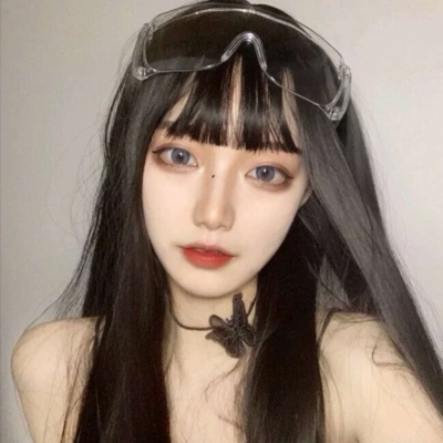 高清好看的时尚霸气女生图片头像