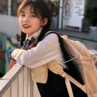 高清玩网真人女生头像图片