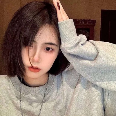 QQ avatar girl Bai Yueguang real photo