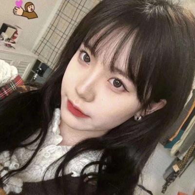 QQ girl's avatar is literary and fresh