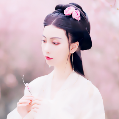 Elegant and quiet ancient style beauty avatar