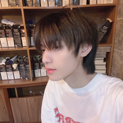 HD Douyin's most handsome little brother real person avatar picture