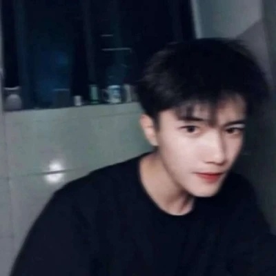 High definition sad male WeChat avatar picture