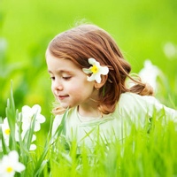 Beautiful European and American beautiful and cute little girl avatar pictures