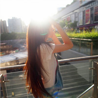 Beautiful and good-looking qq avatar of girls with fresh and beautiful artistic conception