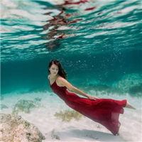 Avatar picture of beautiful girl sinking in water