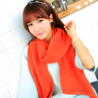 Avatar picture of beautiful girl wearing scarf in winter