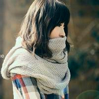 Avatar picture of beautiful girl wearing scarf in winter