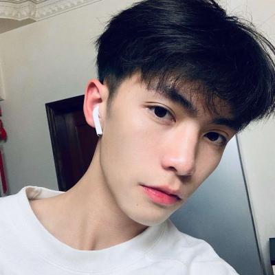 2021 very popular WeChat handsome and personalized boy avatar real person