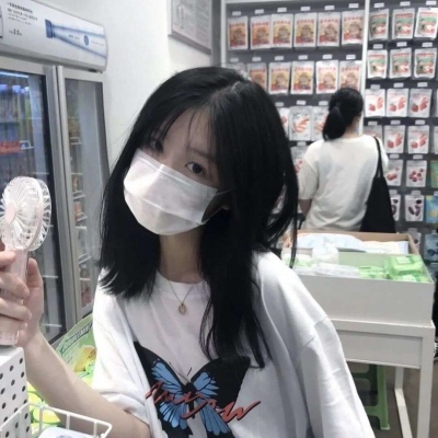 Real-life good-looking girls' avatar pictures wearing masks