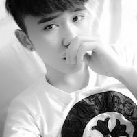 QQ space avatar black and white boy real picture