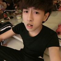 WeChat avatar photo of a 20-year-old handsome boy