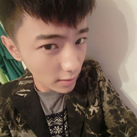 WeChat avatar photo of a 20-year-old handsome boy