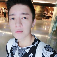 WeChat avatar photo of a 20-year-old handsome boy