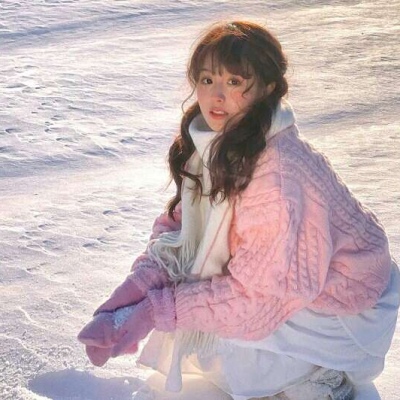 A collection of high-definition winter girls' WeChat avatars and beautiful pictures