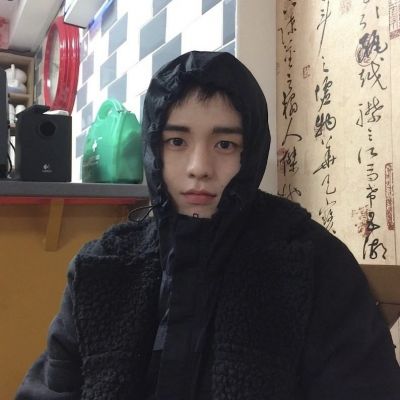 The boy's avatar is cold, handsome and good-looking in real life