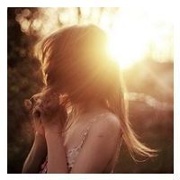 Beautiful sunset artistic conception qq avatar girl picture