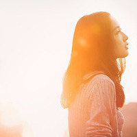 Beautiful sunset artistic conception qq avatar girl picture