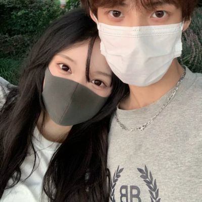 WeChat avatars for literary couples