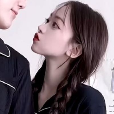 HD avatar of sweet loving couple