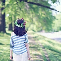 QQ avatar girl forest style beautiful real picture