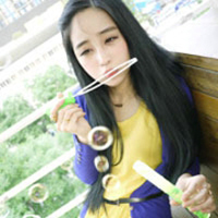 The qq avatar of the beautiful forest girl is fresh, natural and beautiful