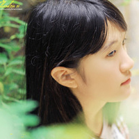 The qq avatar of the beautiful forest girl is fresh, natural and beautiful