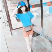 Fresh and beautiful light blue QQ avatar girl pictures