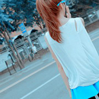 Fresh and beautiful light blue QQ avatar girl pictures