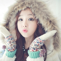 Avatar pictures of beautiful girls wearing winter clothes