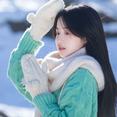 High-definition, fresh and beautiful winter girls' beautiful qq avatar pictures