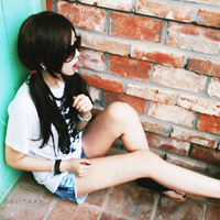 QQ avatar girl is lively and cheerful