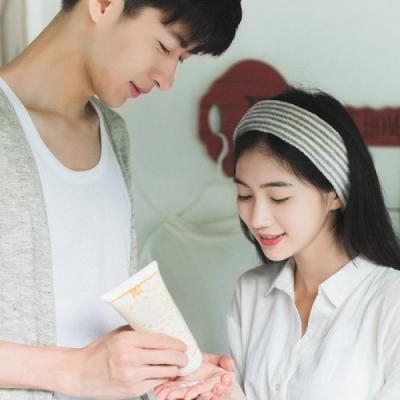 A collection of real avatars of couples showing affection in a low-key manner. A collection of beautiful and sweet high-definition WeChat avatars.