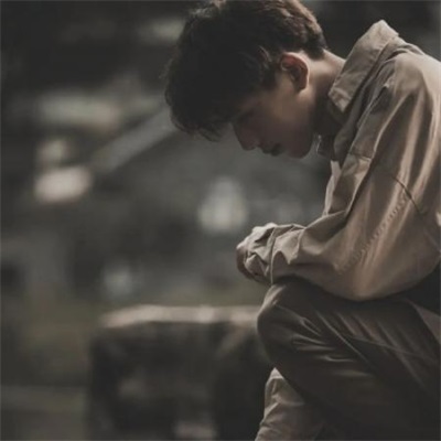 Boy's avatar is sad and lonely, real person, handsome boy's temperament HD picture with artistic conception