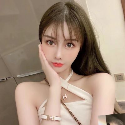 The female avatar is domineering, ruthless, and super attractive. Super pretty girls high-definition WeChat avatar pictures.