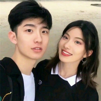 WeChat couple avatars, one half for couples only, beautiful real person romantic WeChat avatar pictures