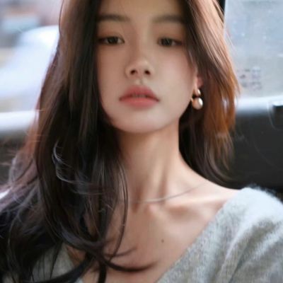 Girls' pictures and avatars are real, temperamental and beautiful. A collection of super good-looking girls' pure WeChat avatars.