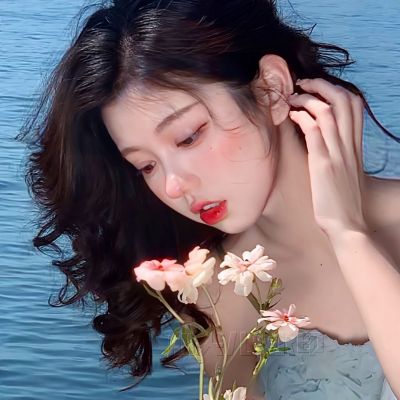 Girls' pictures and avatars are real, temperamental and beautiful. A collection of super good-looking girls' pure WeChat avatars.