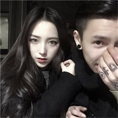 HD couple avatars, one male and one female, two separate pictures, beautiful real person WeChat avatar pictures